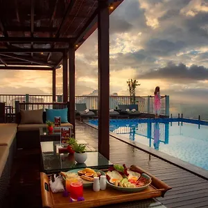 Cozy Savvy Boutique ***** Hoi An
